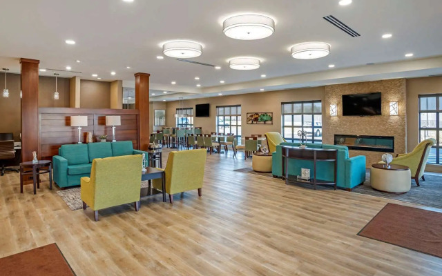 Comfort Inn & Suites Harrisonburg