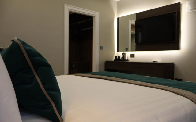 Iveagh Garden Hotel - Image 3