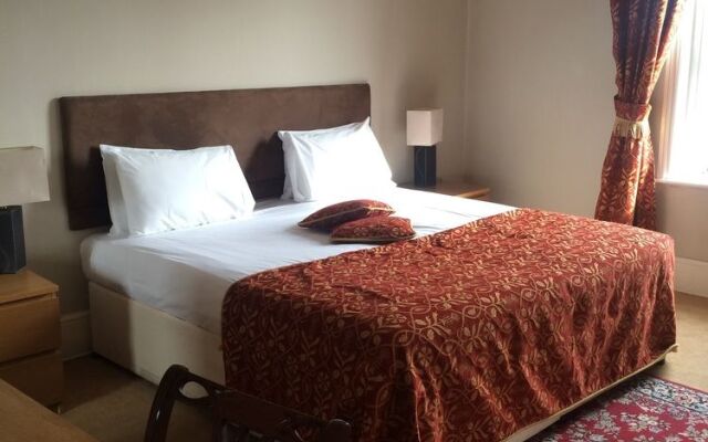 Grand Hotel