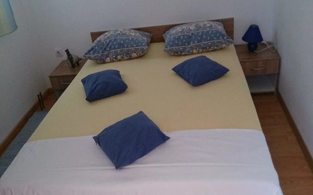 Apartments Zelic Tucepi