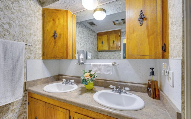 Eureka Springs Apartment: 'blue Moon Ridge'