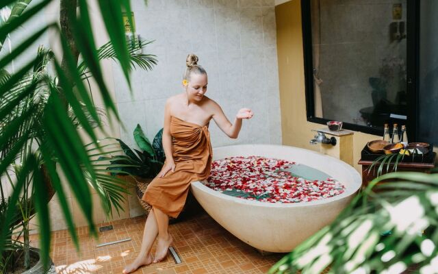 Royal Orchid Lodge