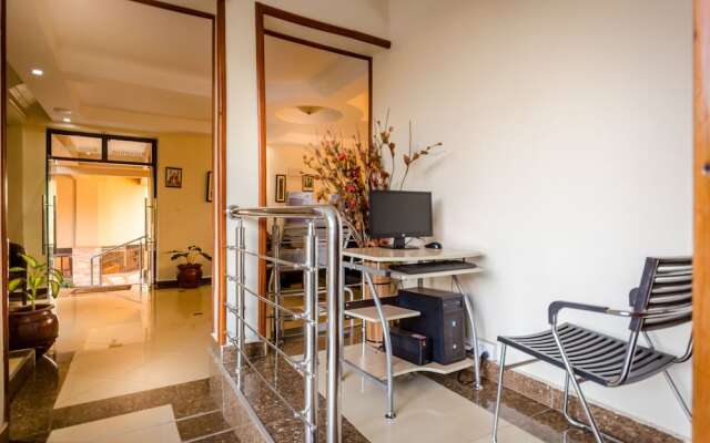 Marie's Royale Hotel