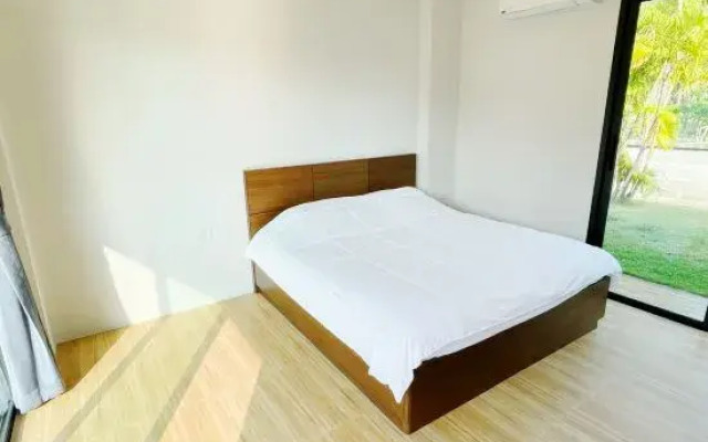 Spacious Private Villa Modern Style Near Beach