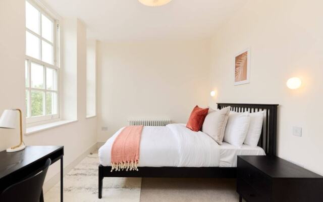 The East London Mile Classic - Stunning 2bdr Flat