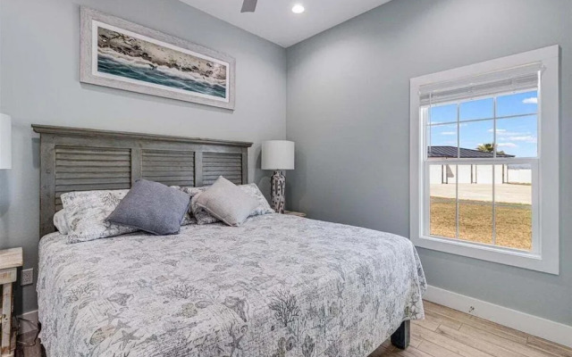 Tranquil Waters 8 Bedroom Home