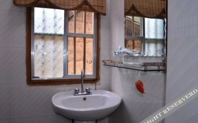 Yunshuiyao FuBao Hotel