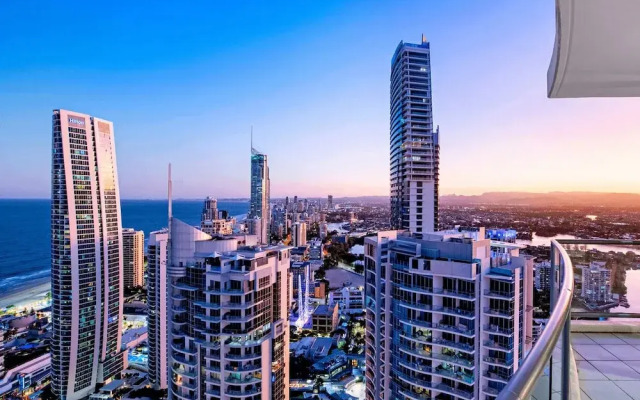 Level 45 Luxury Sub-Penthouse in Surfers