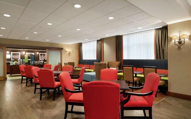 Hampton Inn Wichita Falls Sikes Senter Mall
