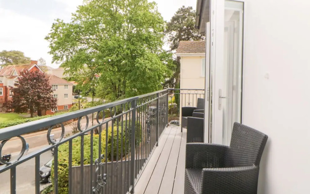 Apartment 4 10 Somers Court