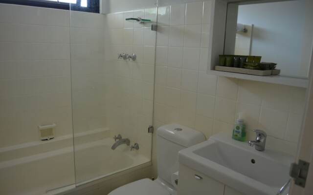 Potts Point Chic, Sydney Apartment