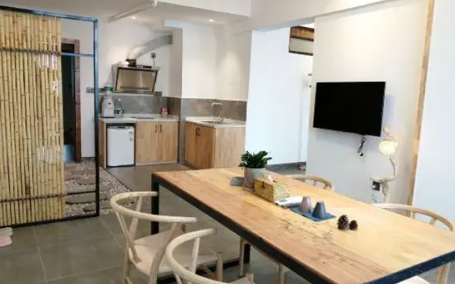 Kending Aiqinghai Hostel