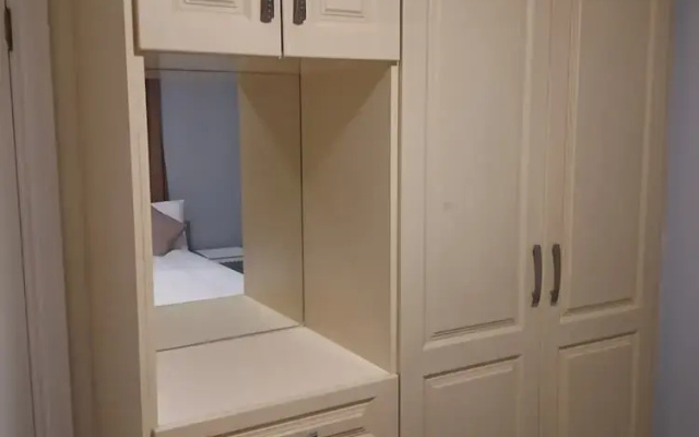 Galway 2-bed Apt, Sleeps 4, 5-min Walk to Station