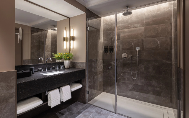 Anantara Plaza Nice Hotel