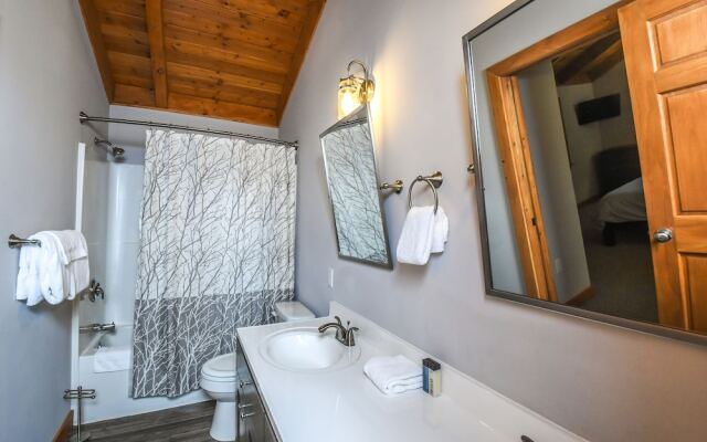 Mountain Crest Villa House