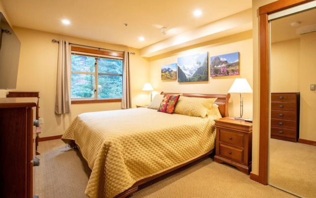 Powderhorn Lodge Deluxe Condos - Solitude UT