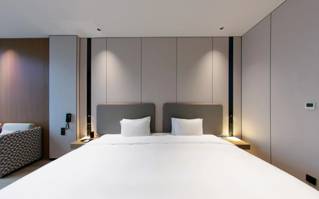 Holiday Inn Express Chongqing Nanbin Road by IHG