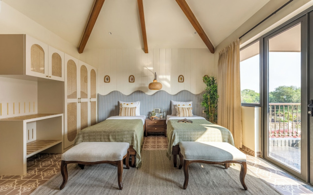 ELIVAAS Casa Bonita 4BHK Villa With Pool