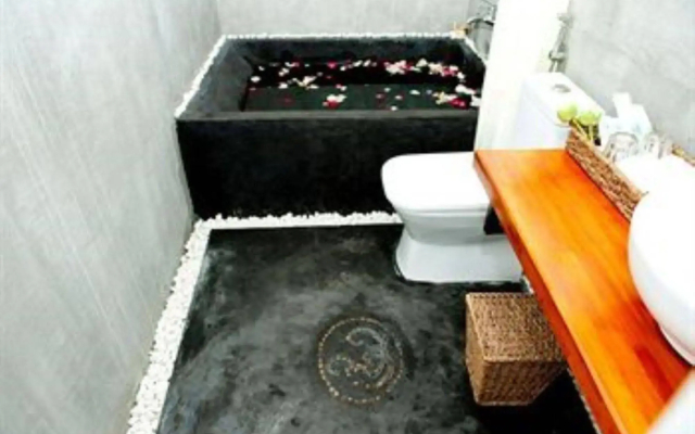 Monsoon Boutique Hotel