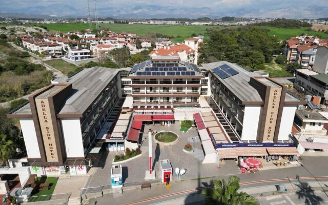 Adella Side Hotel