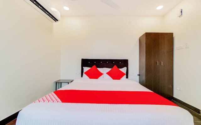 OYO 27844 Seven A Luxury Hotel