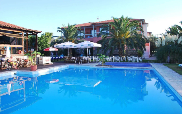 Hanioti Village Resort