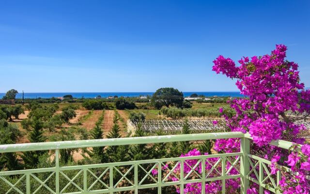 Kyparissia Garden Retreat - Spacious Duplex