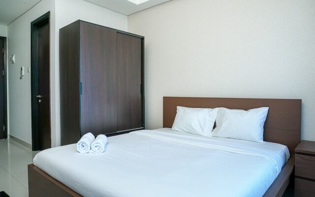 Comfy Studio at Puri Mansion Apartment