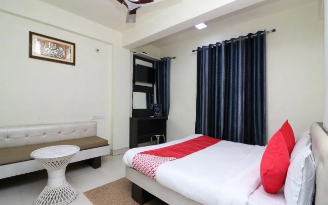 OYO 8219 Hotel Manan