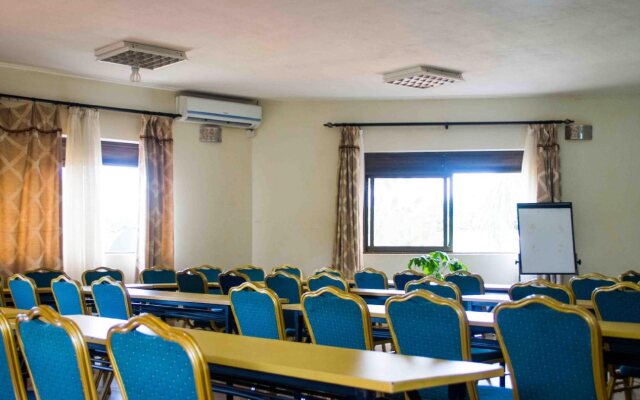 The Dove's Nest Hotel