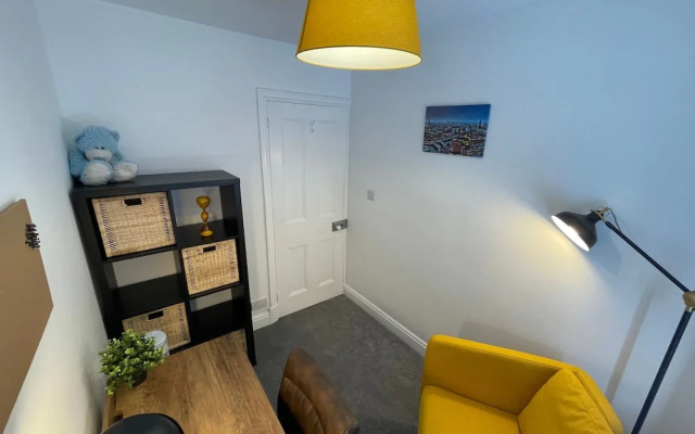 Cozy, Spacious 2Bd House In Historic Chapelfields