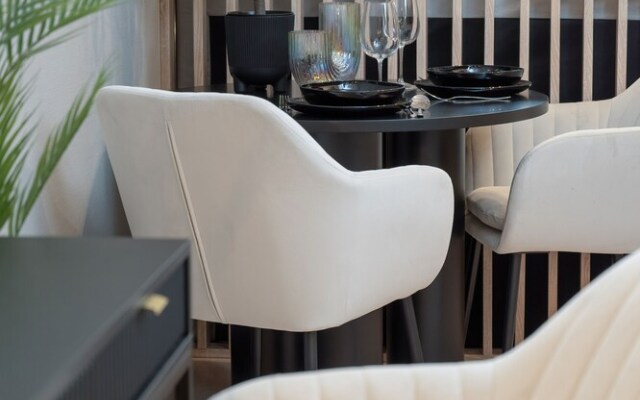 Elegant Studio in Wroclaw by Renters
