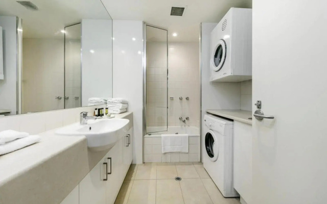 Portsea Village Resort