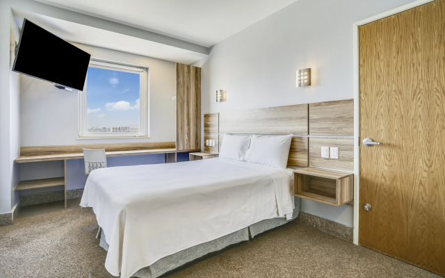 One Guadalajara Periferico Norte