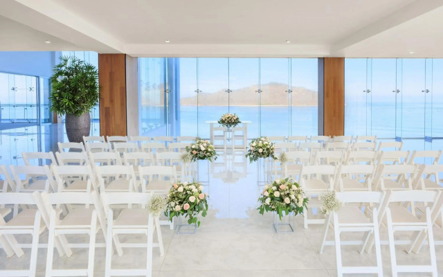 Courtyard By Marriott Mazatlan Beach Resort