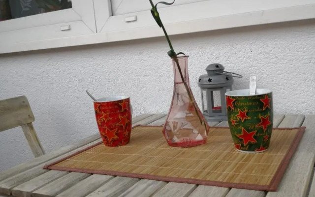 1,5 szobás lakás terasszal,közel a Széchenyi fürdőhöz