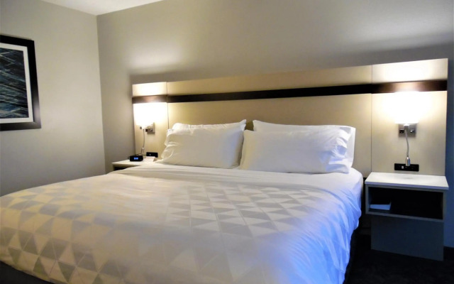 Holiday Inn Bloomington - Normal by IHG