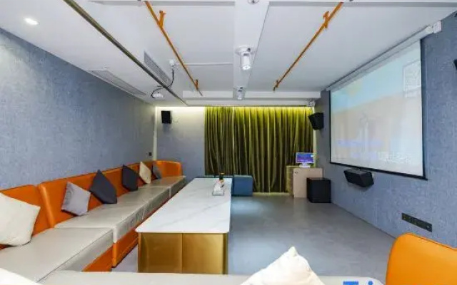 Huguang Shiyu Homestay