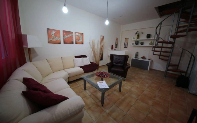 Point Twins Apartments