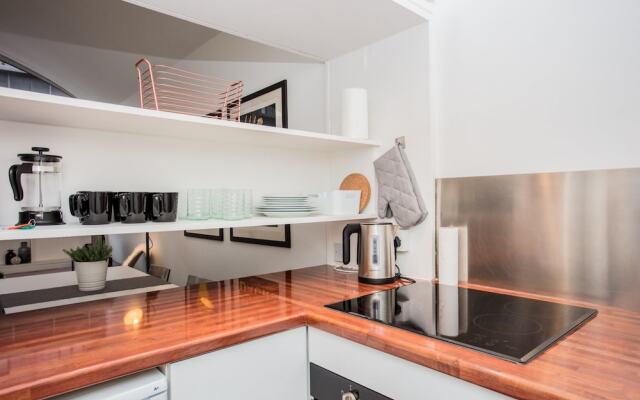 Central 2 Bed Apartment Near the Barbican