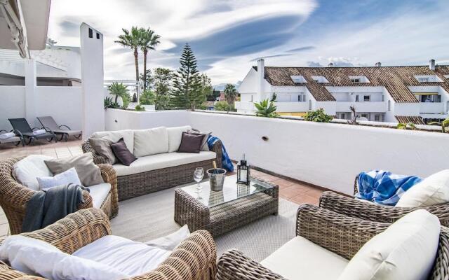 ELD3- Spacious 3 bedroom apt close to Puerto Banus