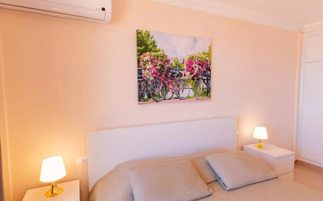 Oceanview Penthouse With Jacuzzi by DreamHomesTenerife