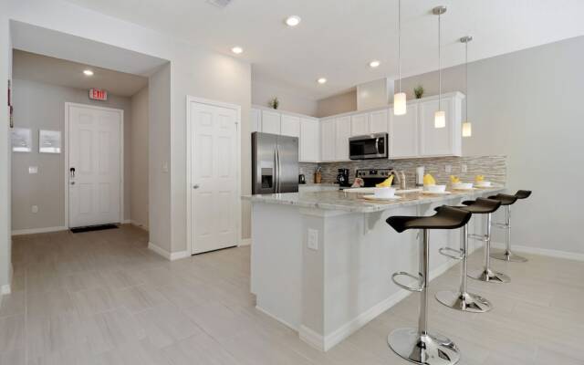 Four Bedrooms TownHome Compass Bay Resort 5130