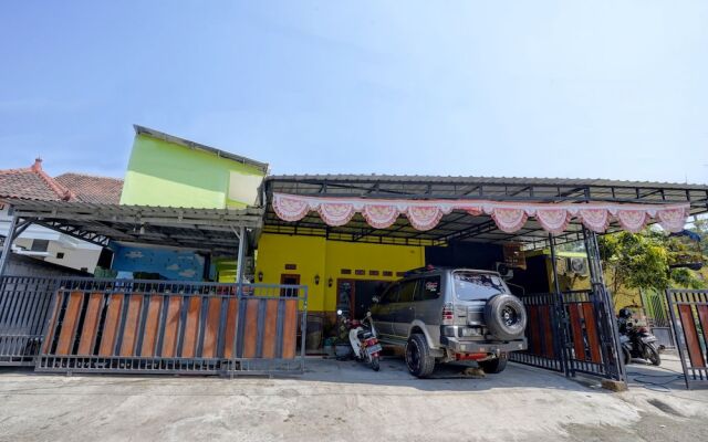 OYO Life 92840 Wisma Morricco