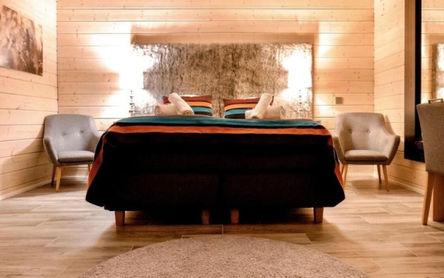 Wilderness Hotel Muotka & Igloos