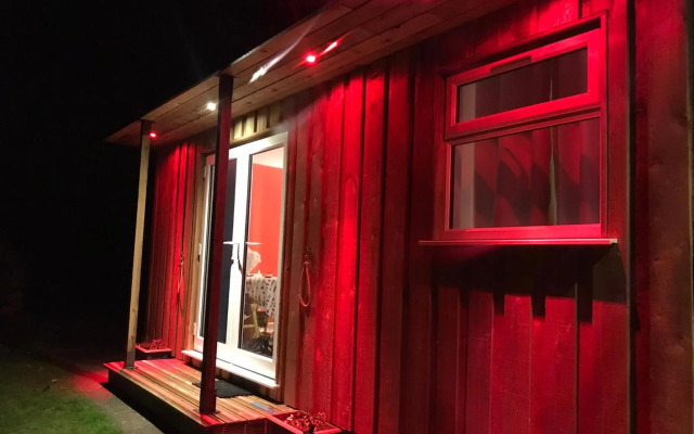 Woodpecker Glamping Cabin