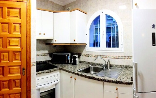 Nice Bungalow Close To The Sea And Services