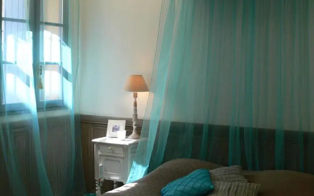 Maison dhôte la Tourette