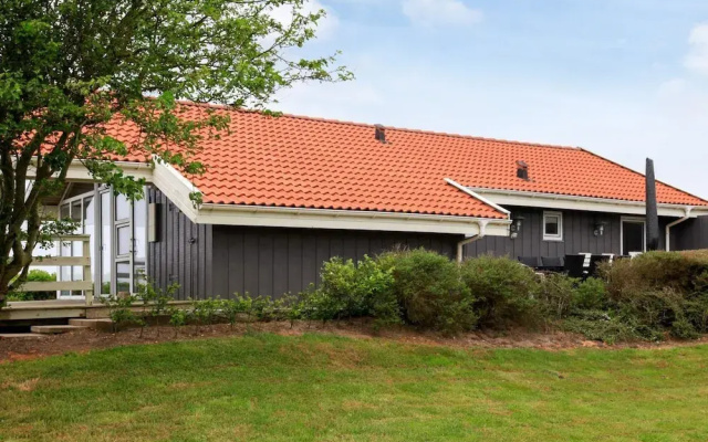 6 Person Holiday Home in Vinderup