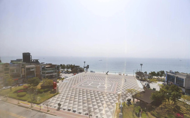 Bongaya Hotel